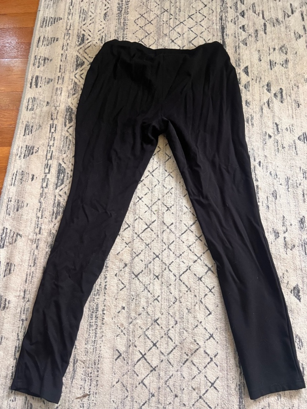 Simply Vera Black Leggings - Picture 3 of 3
